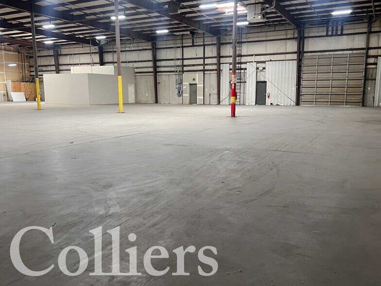 More Photos Of 1233 W Boeing St, Boise Warehouse For Lease