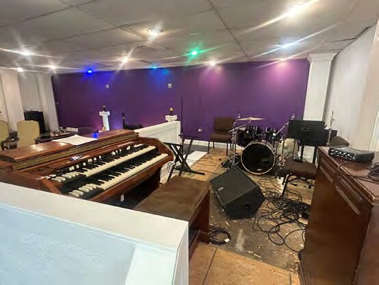 More Photos Of 4960 E 31st St, Kansas City Religious Facility For Lease