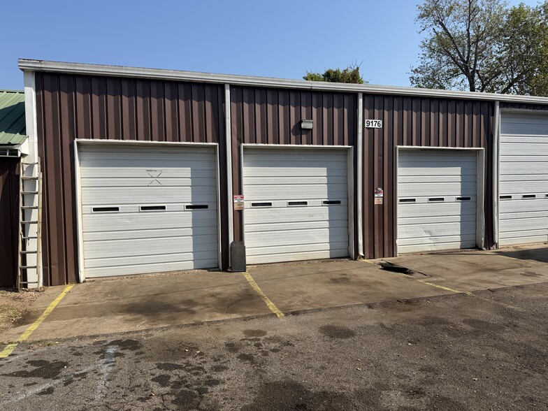 Primary Photo Of 9176 Goodman Rd, Olive Branch Auto Repair For Sale