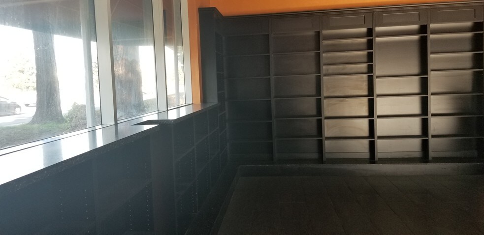 More Photos Of 500 Lawrence Expy, Sunnyvale Unknown For Lease