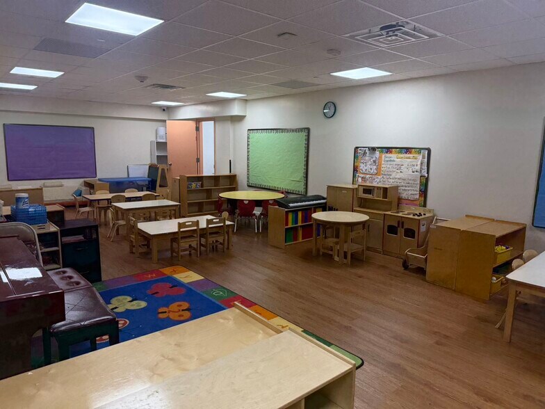 More Photos Of 21918 Horace Harding Expy, Oakland Gardens Schools For Lease