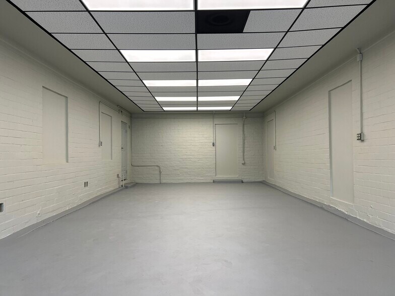 More Photos Of 621 E Route 66, Glendora Industrial For Lease