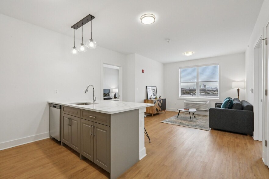 More Photos Of 110 Bergen Tpke, Little Ferry Apartments For Lease