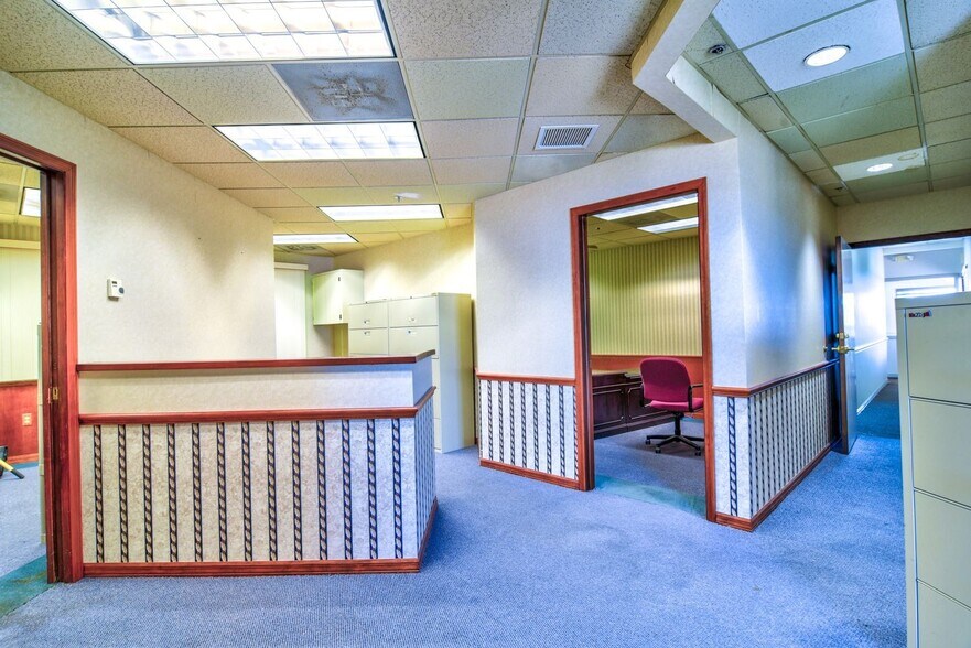 More Photos Of 1150 Cleveland St, Clearwater Office For Lease