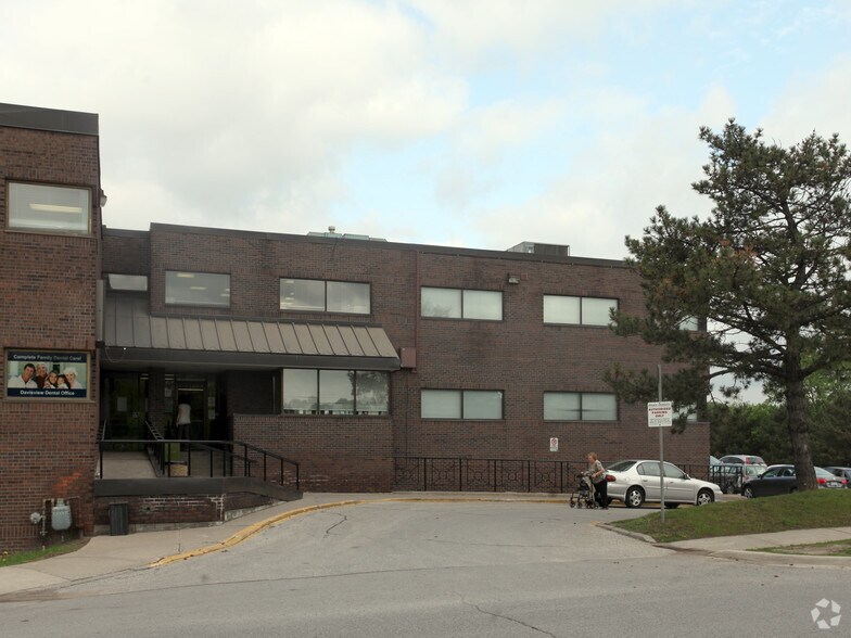 More Photos Of 679 Davis Dr, Newmarket Medical For Lease