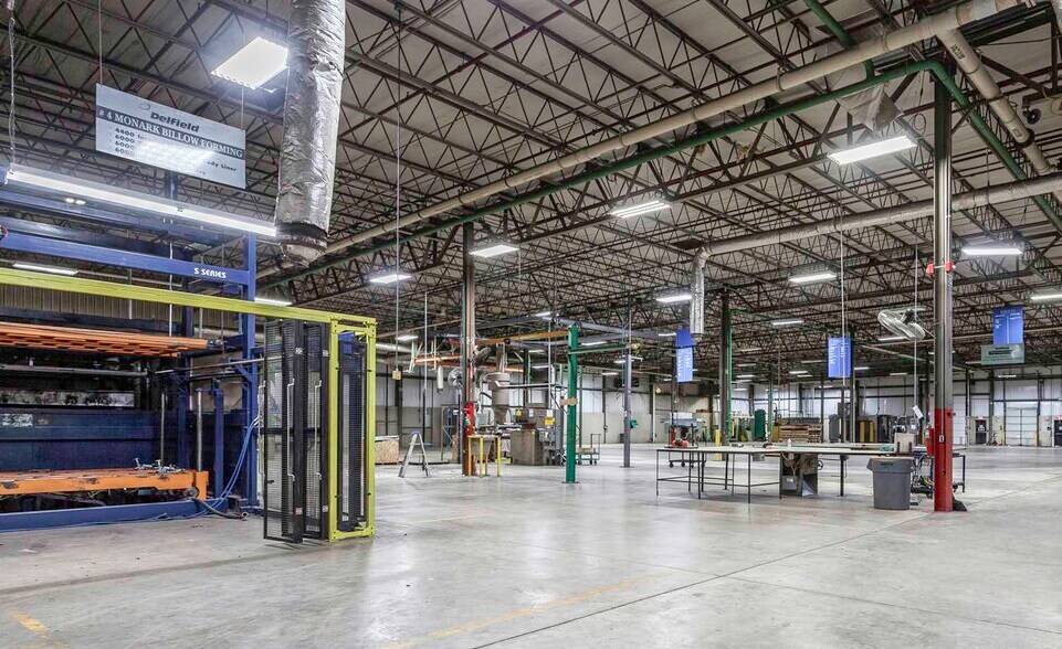 More Photos Of 1 Delfield Dr, Covington Warehouse For Lease