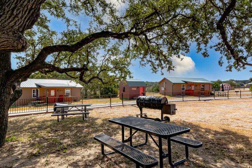 More Photos Of 200 King Ranch Rd, Gatesville Specialty For Sale