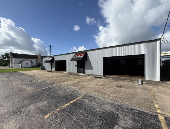 Primary Photo Of 1805 1st St, Seabrook Storefront For Lease