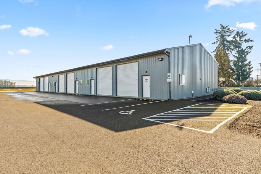 Primary Photo Of 93303 Prairie Rd, Junction City Warehouse For Lease