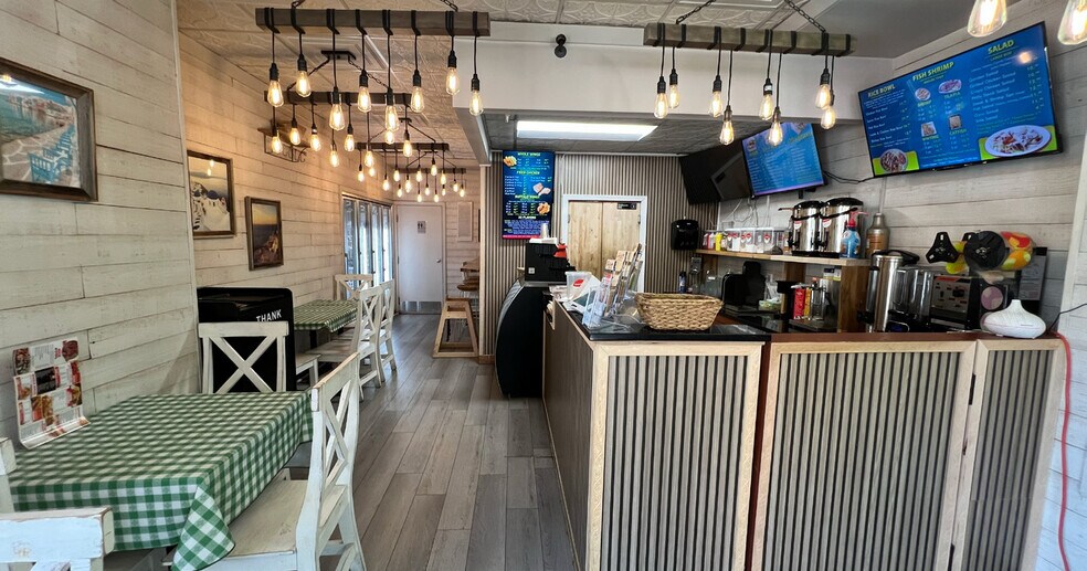 More Photos Of 1917 18th St NW, Washington Storefront Retail Residential For Sale