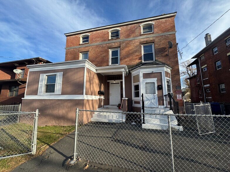 More Photos Of , Hartford Multifamily For Sale
