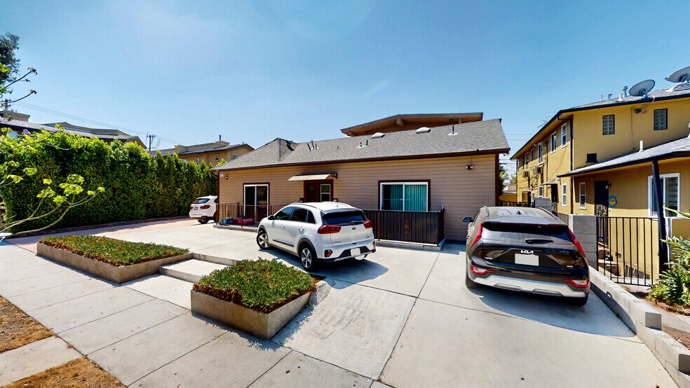 More Photos Of 1344 E Broadway, Glendale Apartments For Sale