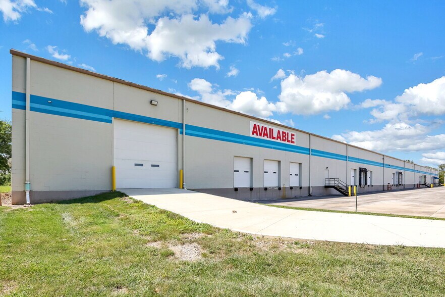 More Photos Of 2135 James Pky, Hebron Warehouse For Lease