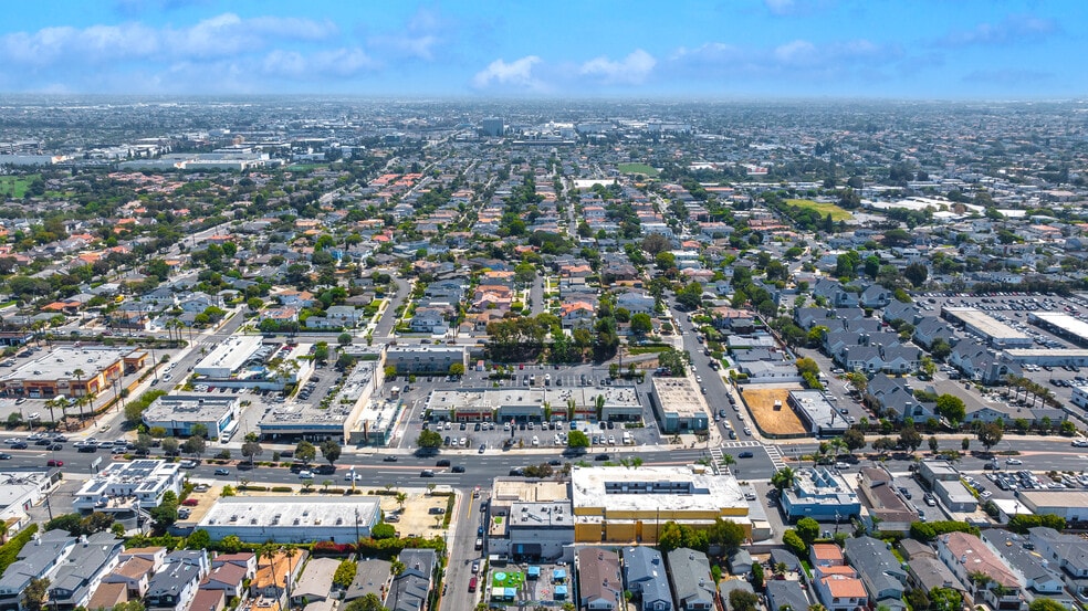 More Photos Of 1800-2010 N Sepulveda Blvd, Manhattan Beach Unknown For Lease