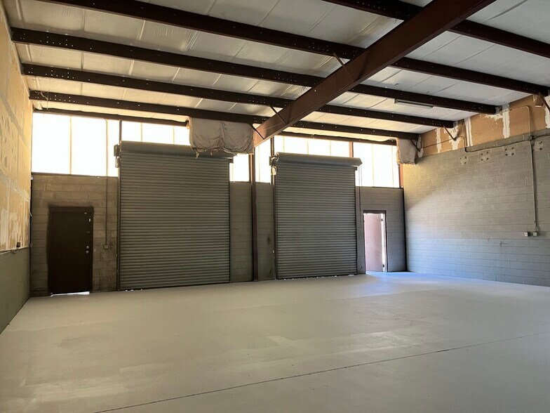 More Photos Of 2829 Badger Rd, Lakeland Warehouse For Lease