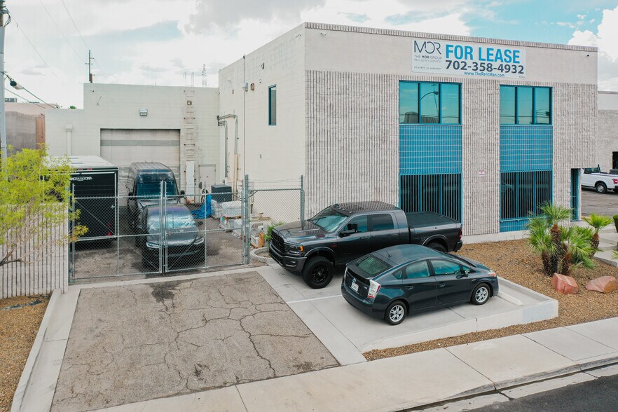 More Photos Of 3375 Aldebaran Ave, Las Vegas Warehouse For Lease