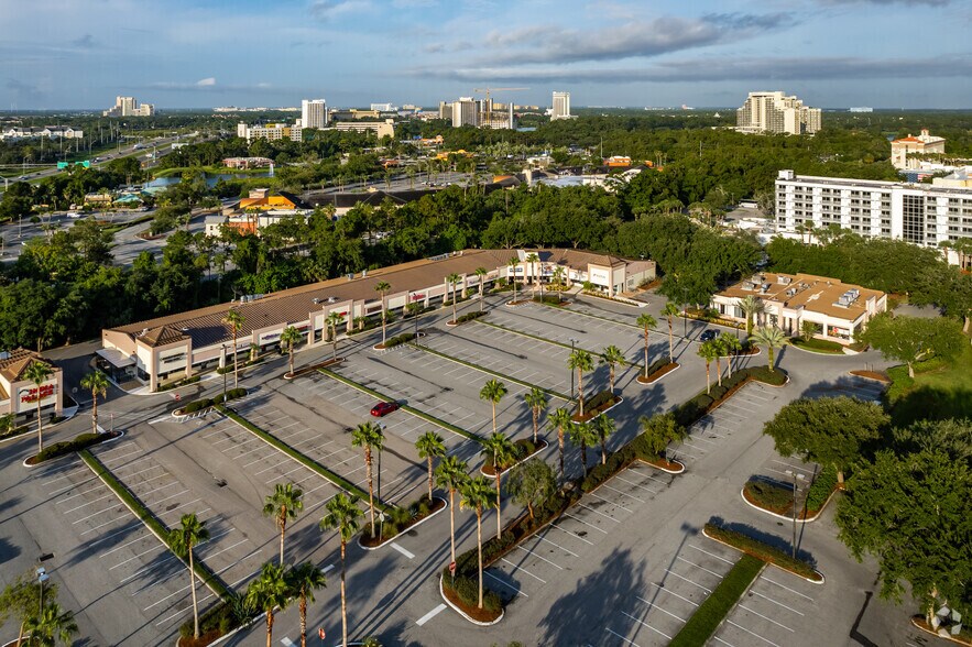 More Photos Of 8462-8594 Palm Pky, Orlando Unknown For Lease