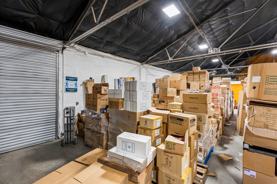 More Photos Of 2879 Main St, Riverside Warehouse For Lease