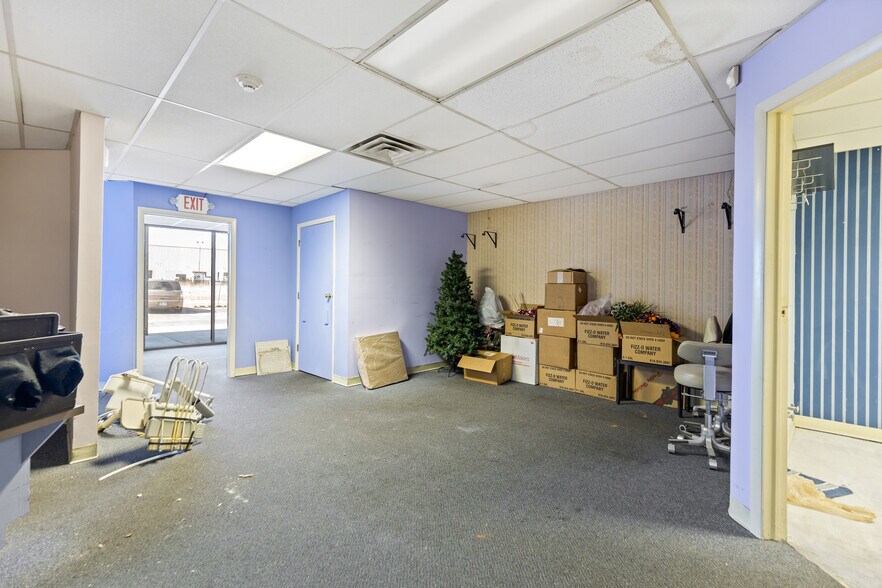 More Photos Of 5676 W Skelly Dr, Tulsa Medical For Sale