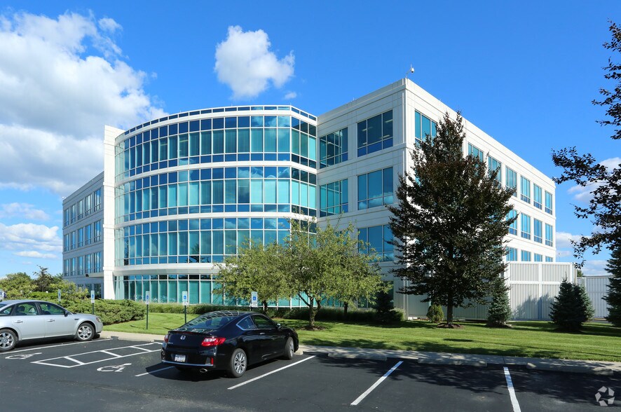 More Photos Of 5165 Emerald Pky, Dublin Office For Lease