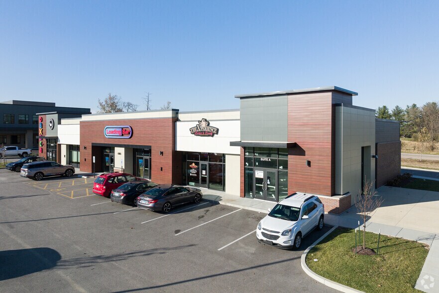 More Photos Of 6185 Bennett Dr, Edwardsville Restaurant For Lease