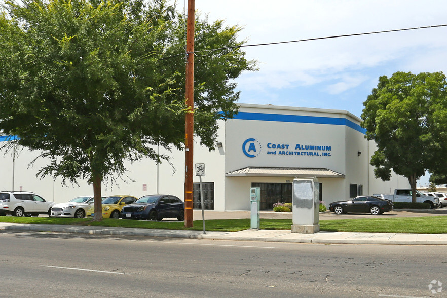 Primary Photo Of 1360 E North Ave, Fresno Service For Sale