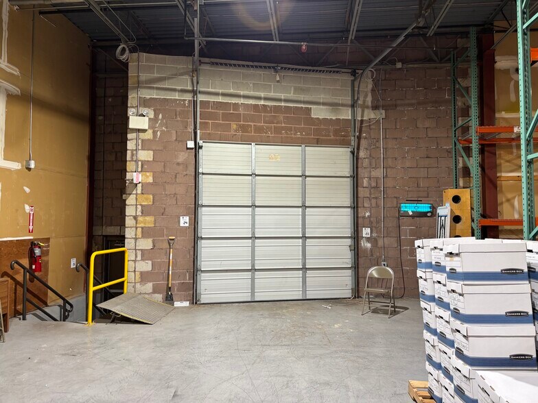 More Photos Of 14-16 Thomas J Rhodes Industrial Dr, Trenton Warehouse For Lease