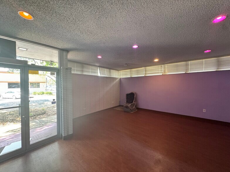 More Photos Of 1503 Oak St, Jacksonville Medical For Sale