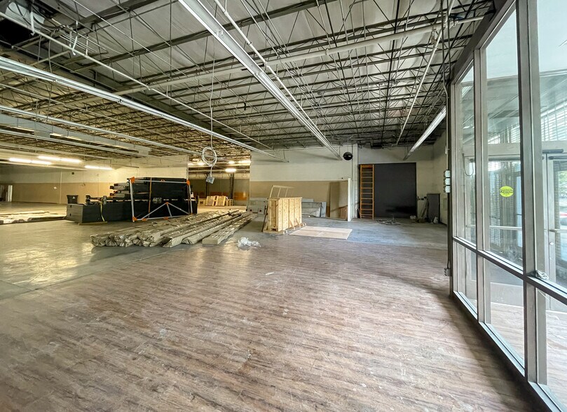 More Photos Of 1107 S Harbor Blvd, Santa Ana Freestanding For Sale