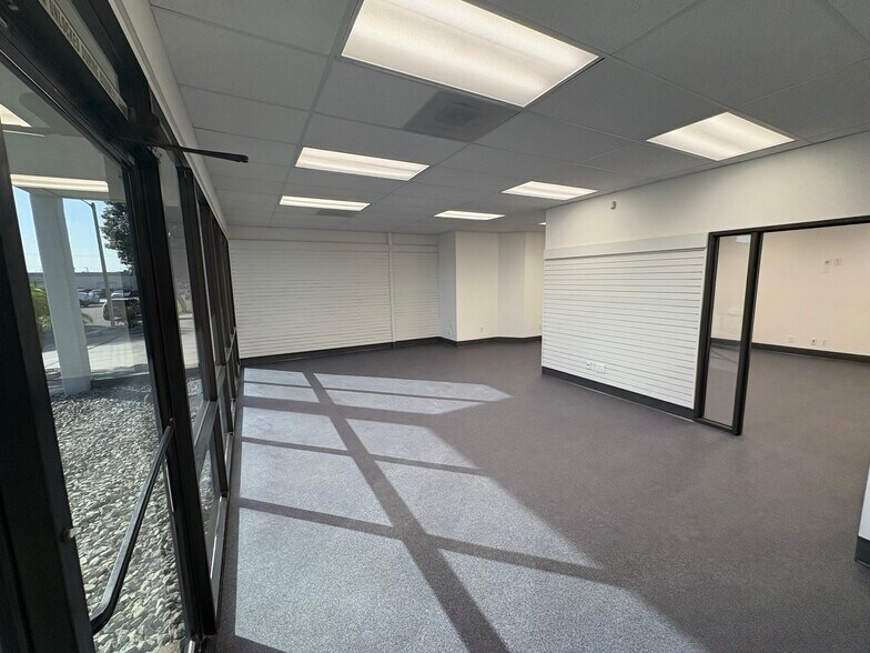 More Photos Of 531 Jamie Ave, La Habra Warehouse For Lease