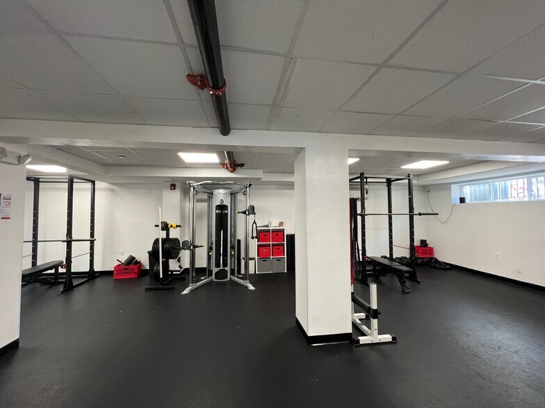 More Photos Of 2833 Georgia Ave NW, Washington Apartments For Lease