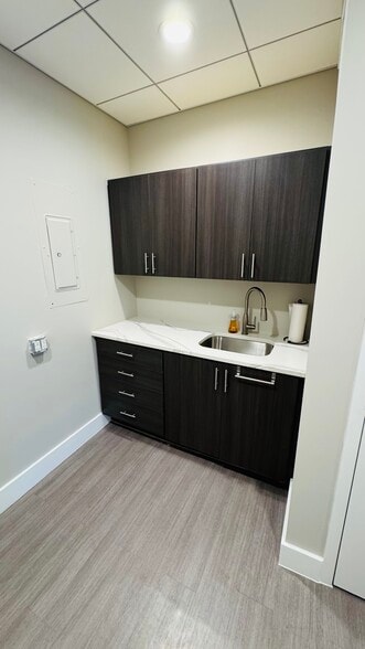 More Photos Of 730 S Atlantic Ave, Ormond Beach Office For Lease