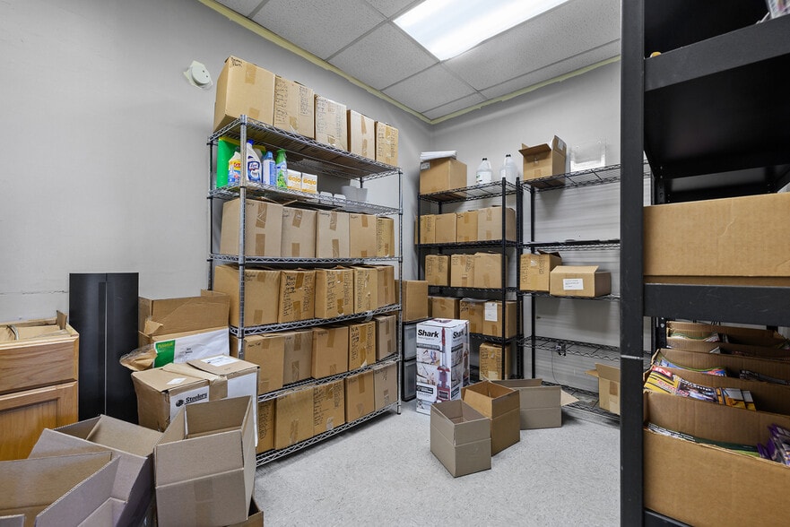 More Photos Of 11 Mayview Rd, Bridgeville Office For Sale