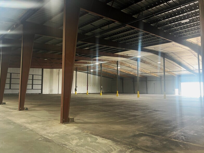More Photos Of 3045 S Avenue 3 E, Yuma Warehouse For Lease
