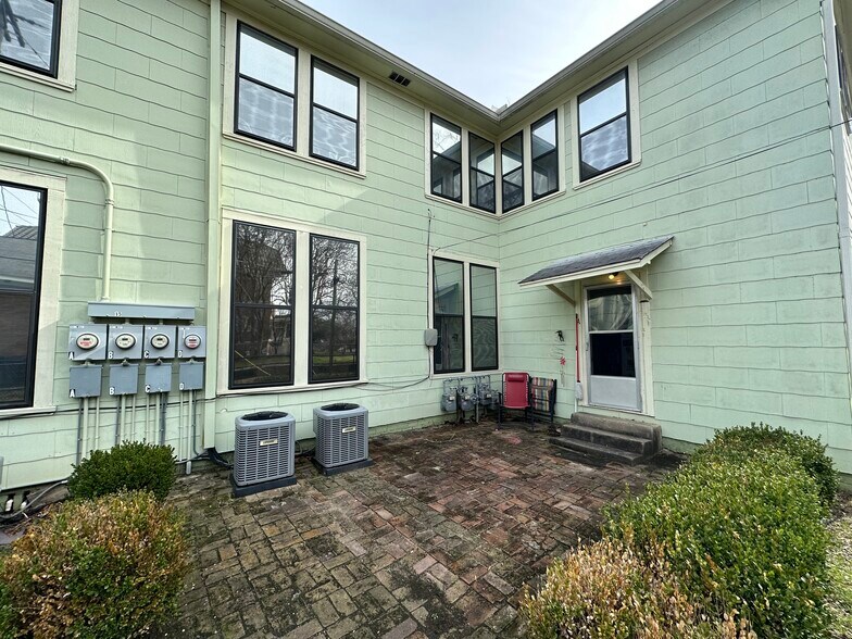 More Photos Of 915 E 5th St, Texarkana Apartments For Sale