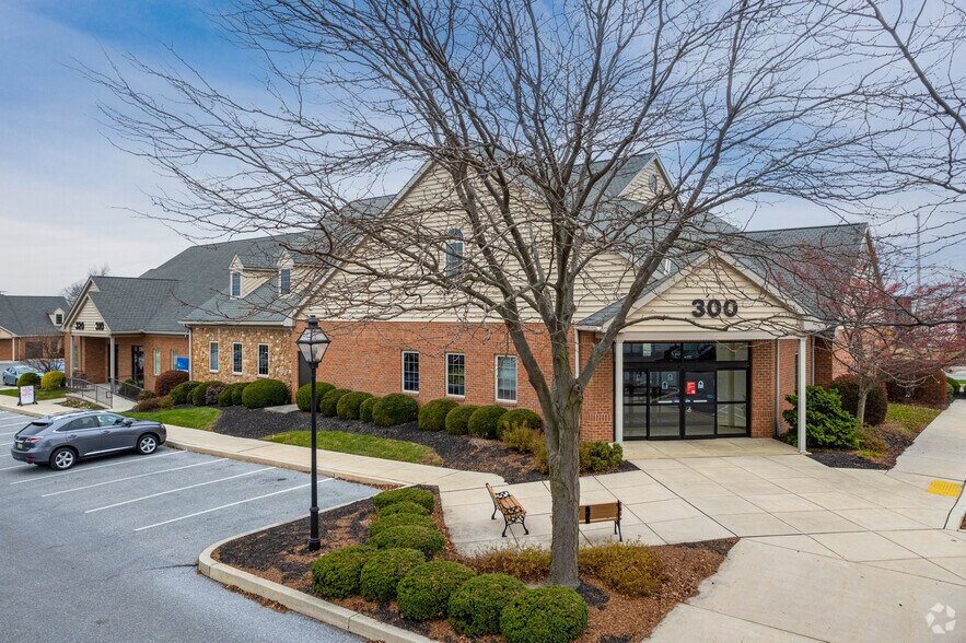 Primary Photo Of 300 Historic Dr, Strasburg General Retail For Sale