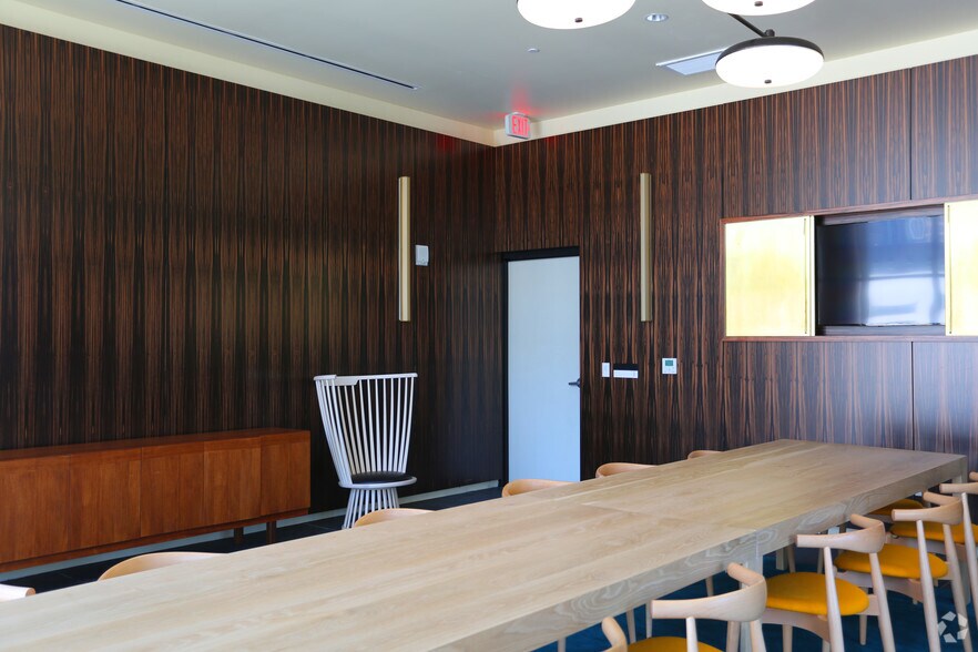 More Photos Of 750 S Grand Ave, Los Angeles Apartments For Lease