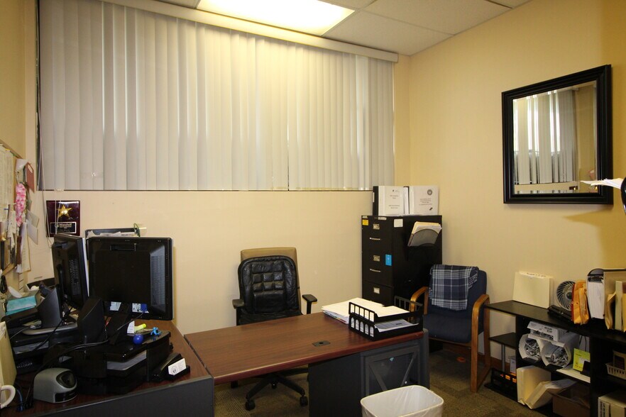 2404 N Courtenay Pky, Merritt Island, FL 32953 For Lease