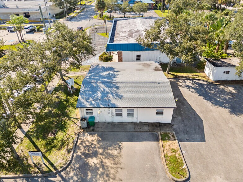 More Photos Of 1322 Oak St, Melbourne Medical For Sale