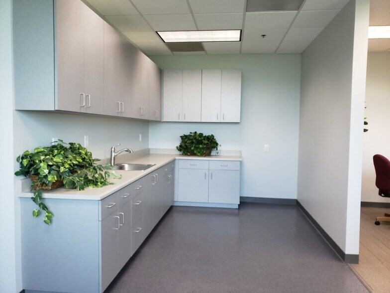 More Photos Of 3110 E Guasti Rd, Ontario Office For Lease
