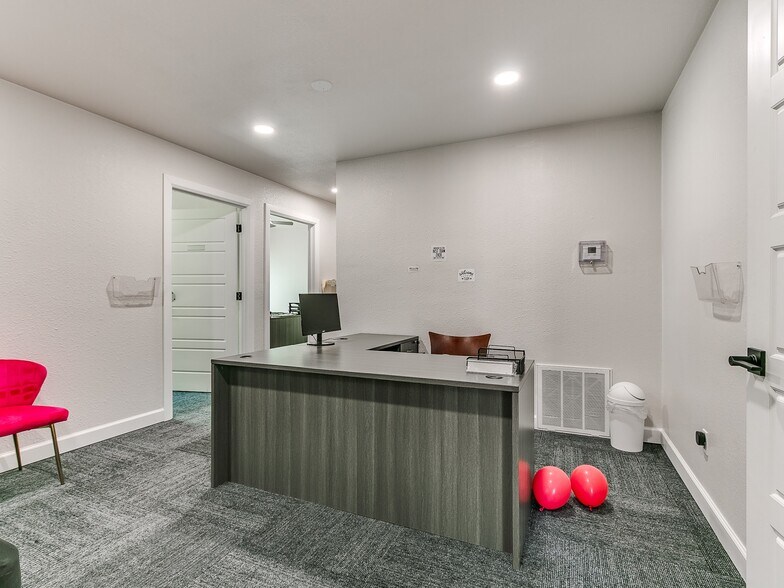 More Photos Of 2520 NW 39th St, Oklahoma City Office For Sale
