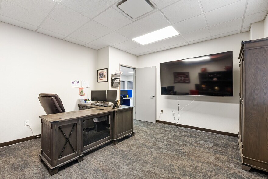 More Photos Of 8025 Iron Tower Ct, Colorado Springs Industrial For Lease
