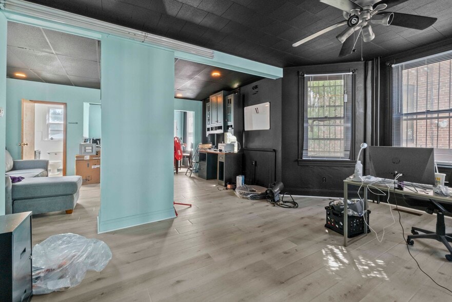 More Photos Of 5447 Belair Rd, Baltimore Storefront Retail Office For Sale