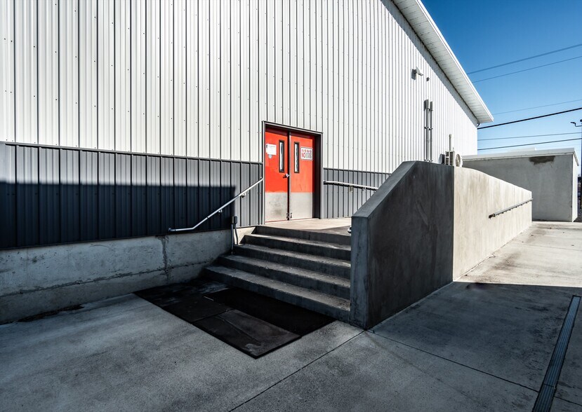 More Photos Of 548 Basin St SW, Ephrata Service For Sale