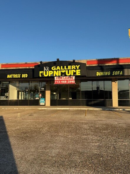 More Photos Of 1980 W FM-1960, Houston Freestanding For Lease