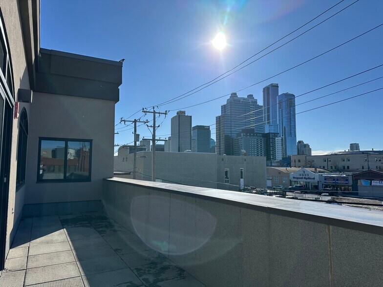 More Photos Of 10644-10646 97 St NW, Edmonton Storefront For Sale