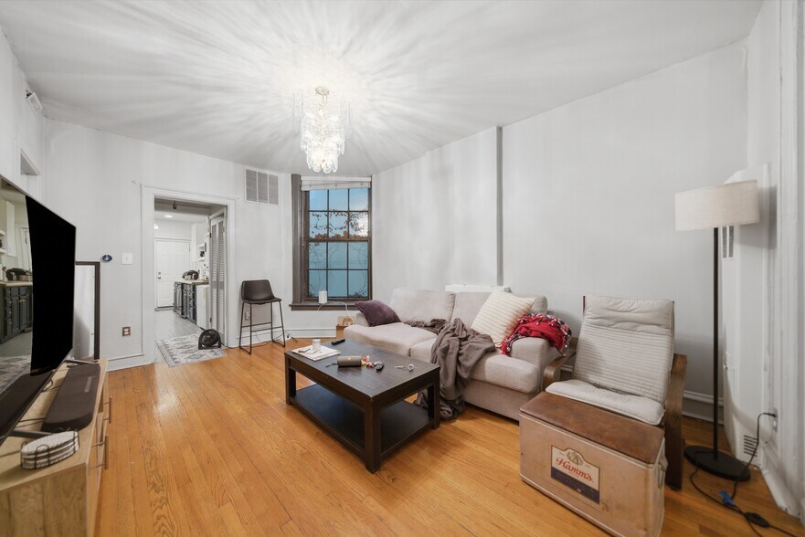 More Photos Of 1628-1630 N Wells St, Chicago Apartments For Sale