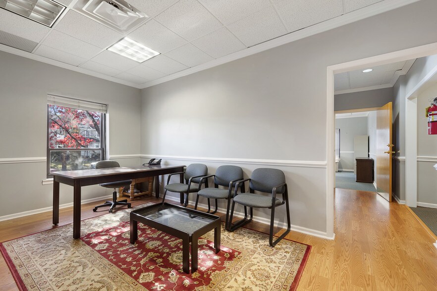 More Photos Of 188 E Bergen Pl, Red Bank Office For Sale