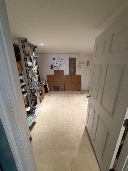 More Photos Of 3237 Eastern Ave, Baltimore Office For Lease