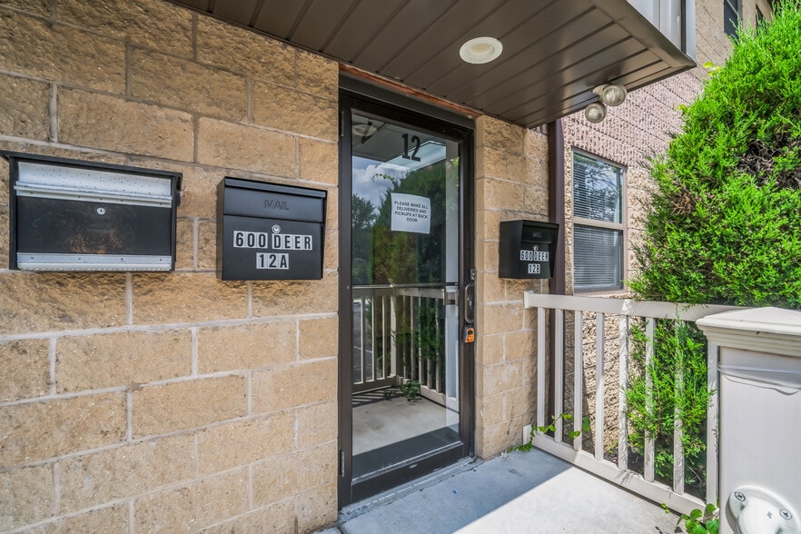 More Photos Of 600 Deer Rd, Cherry Hill Light Distribution For Sale